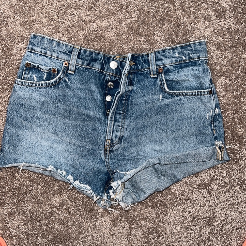ZARA cream denim shorts (L) main image 0